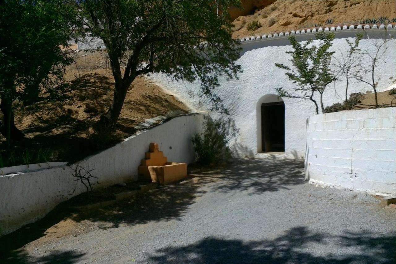 Casas Cueva Y Cortijo La Tala En Guadix Hotel Exterior foto