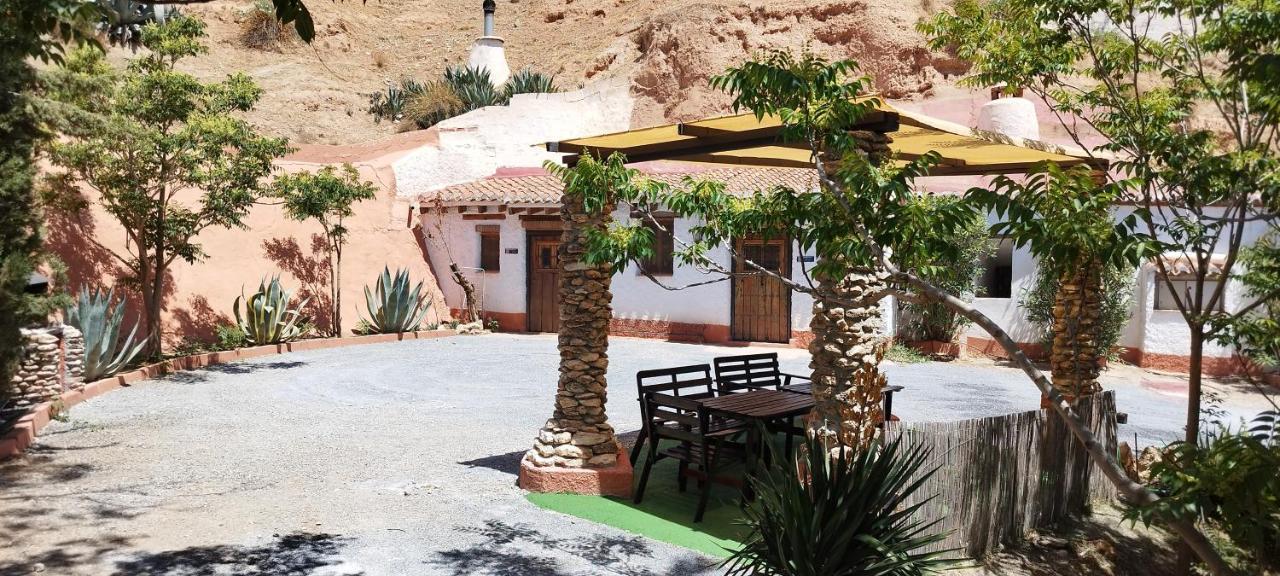 Casas Cueva Y Cortijo La Tala En Guadix Hotel Exterior foto
