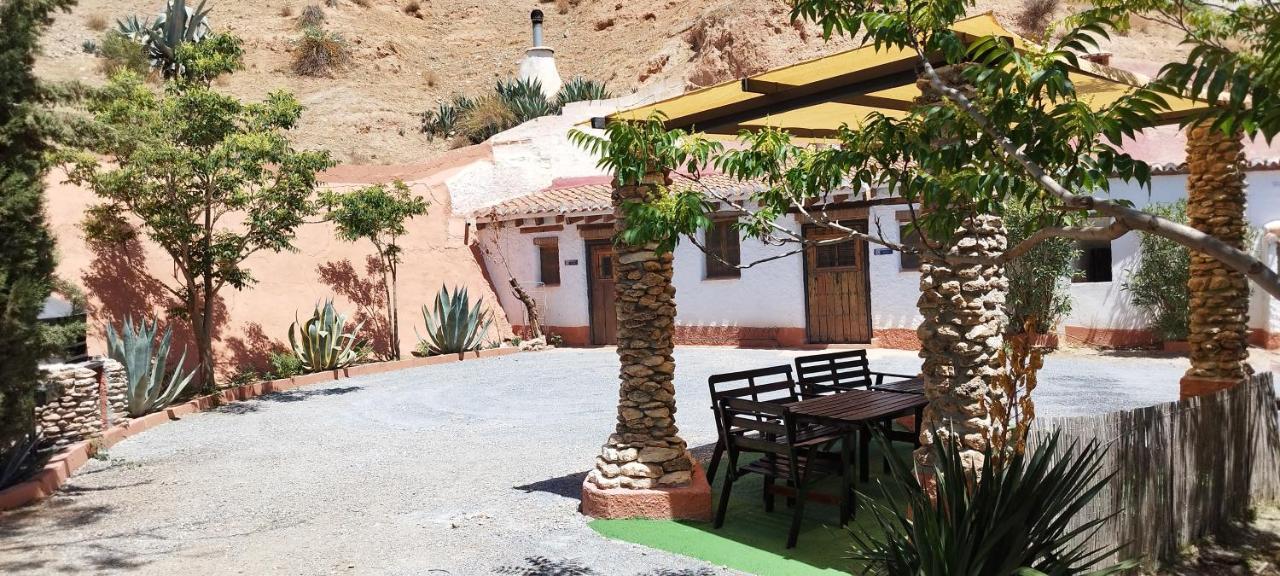 Casas Cueva Y Cortijo La Tala En Guadix Hotel Exterior foto